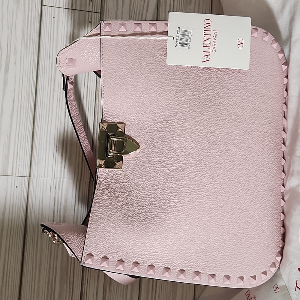 NWT Valentino Rose Quartz w/Gold Spike Studs Hand/Shoulder Bag - Picture 2 of 9